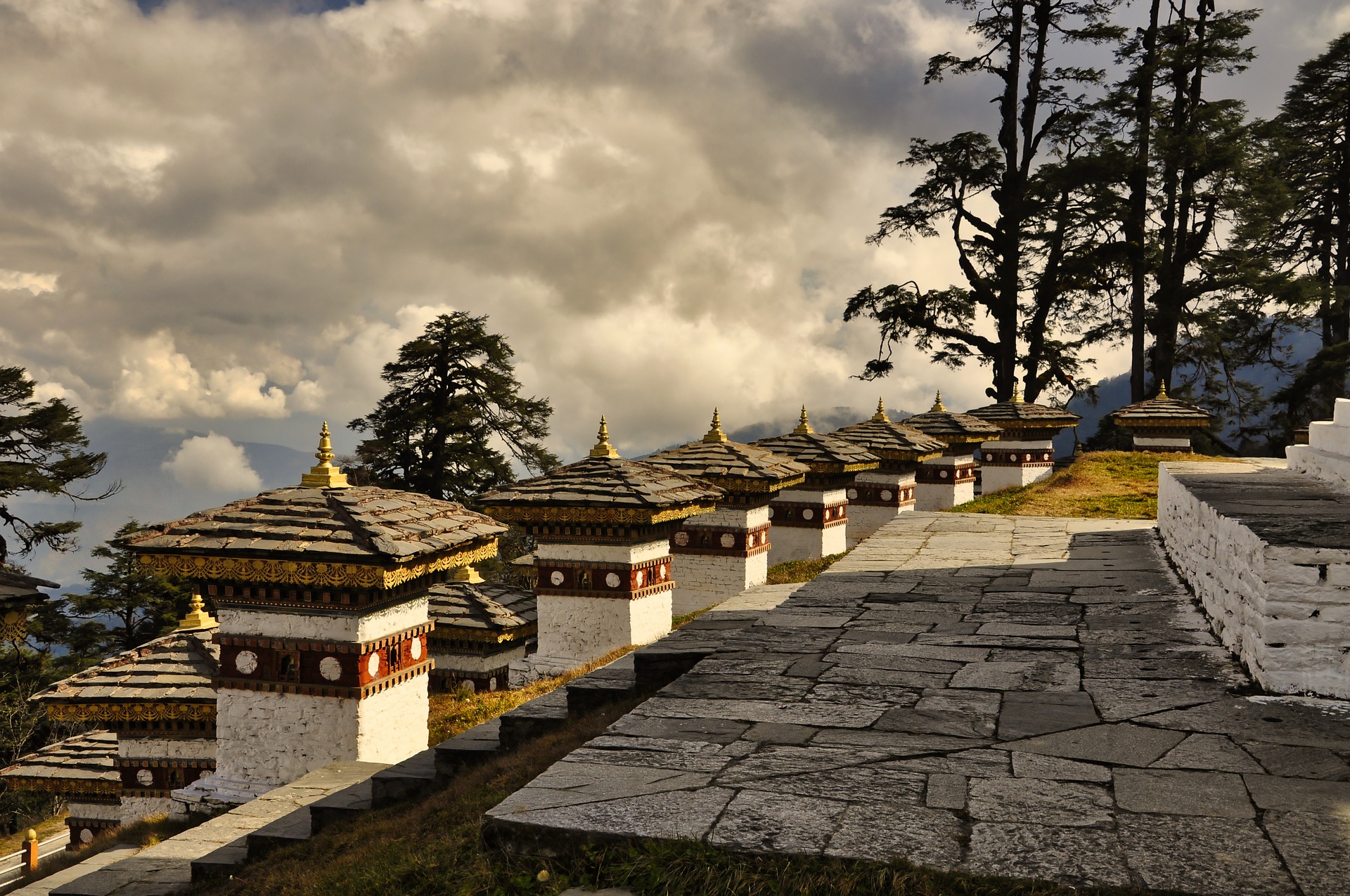 buildings-6737200_1920